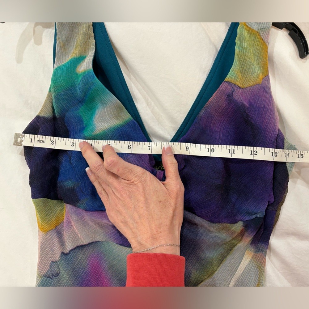 Cartise sleeveless dress with asymmetrical hem. Size 4 - Picture 11 of 15